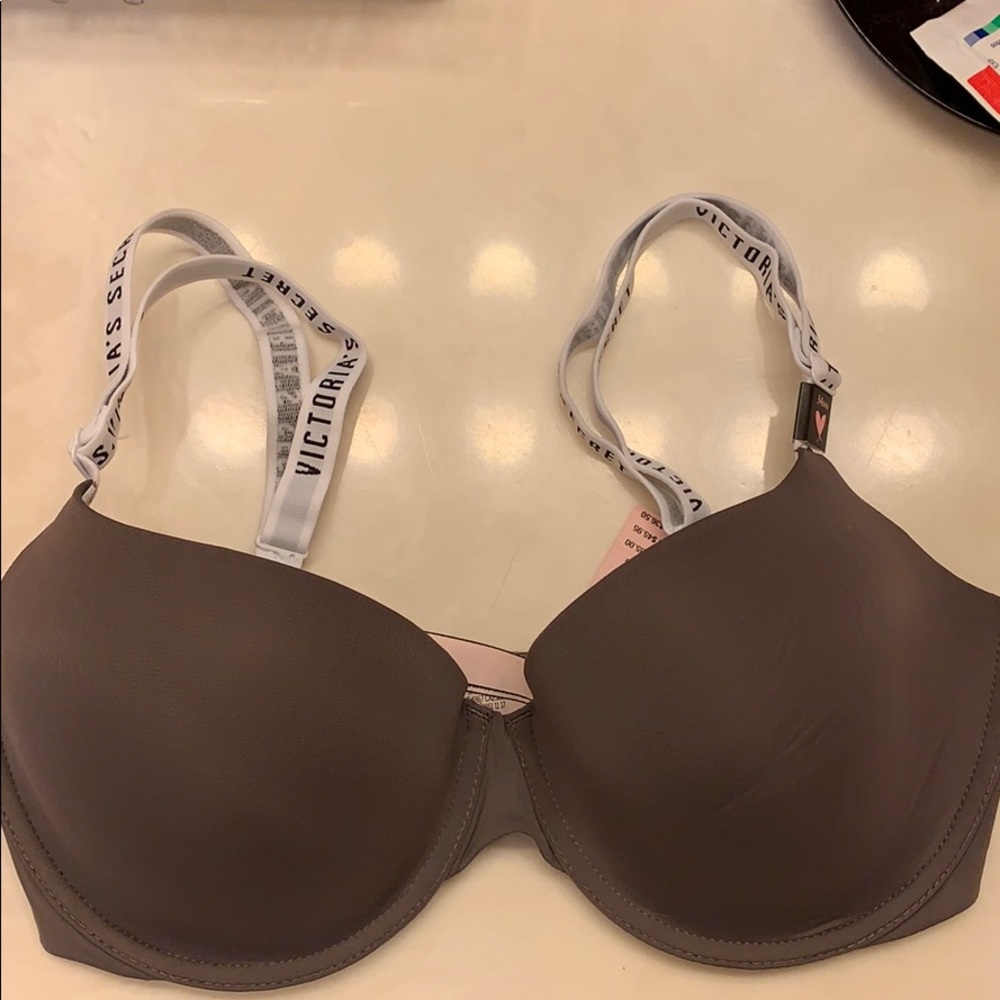 Victoria secret T-shirt bra